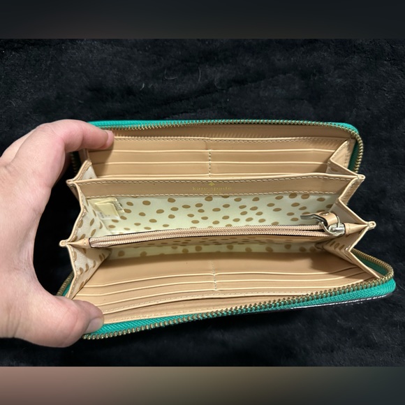 Kate Spade Wallet - Picture 3 of 3